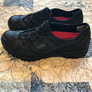 Skechers Size 6 womens non-slip work shoes
